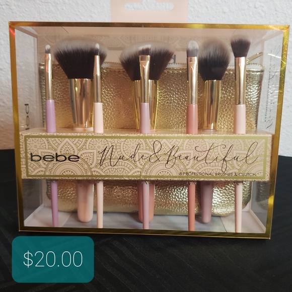 Clothes - Picture 2 of 7